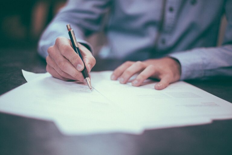 法人口座開設のための必要書類を徹底解説！法人口座開設審査のポイントも